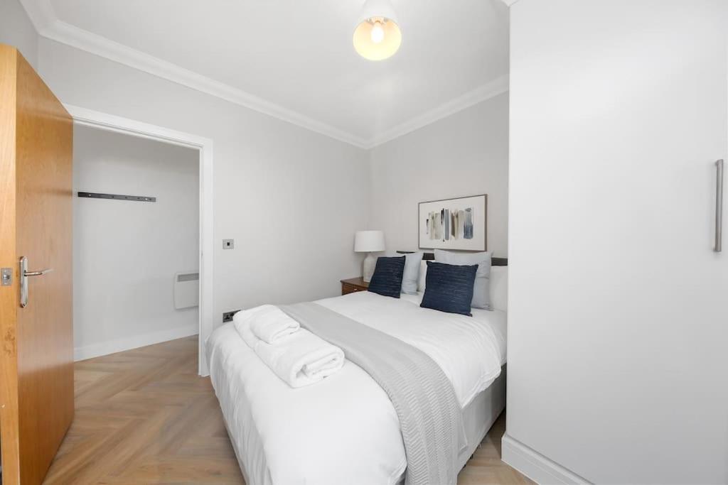 Pleasing 2Bed Flat 10Min To Wimbledon Tennis Court Londra Dış mekan fotoğraf