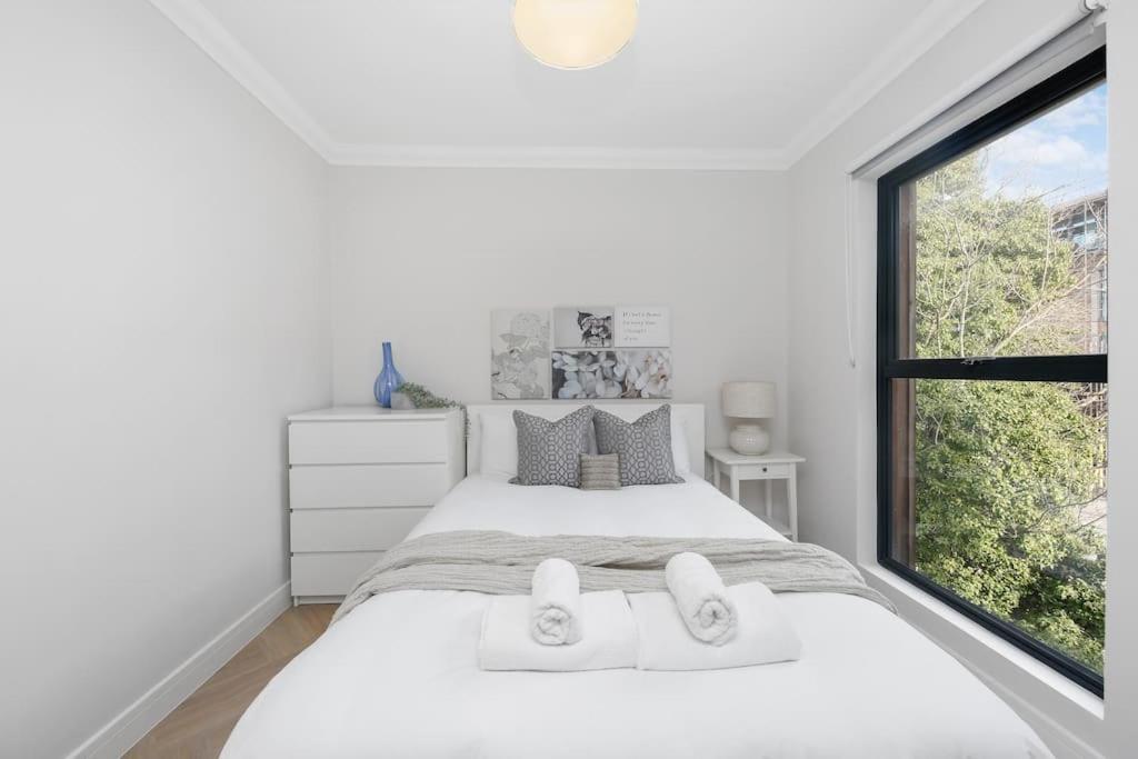 Pleasing 2Bed Flat 10Min To Wimbledon Tennis Court Londra Dış mekan fotoğraf
